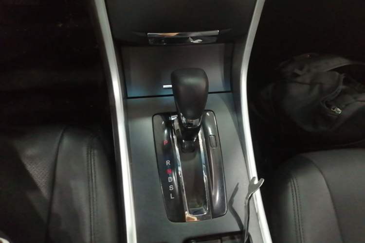 Used Honda Accord 2015 2.0L LX Comfort Edition Gear Lever
