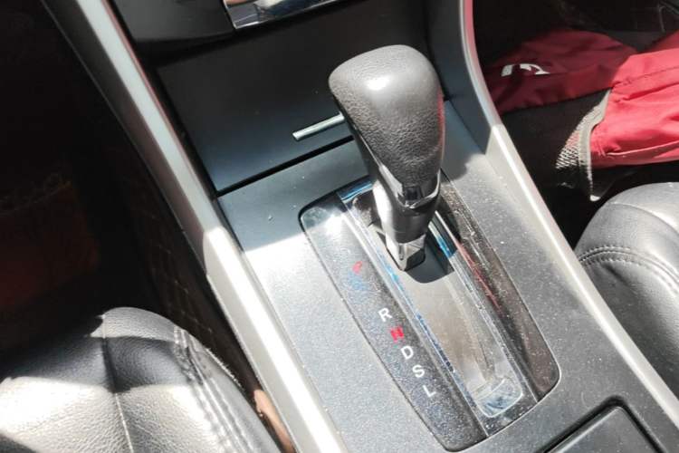 Used Honda Accord 2015 2.0L LXS Elite Edition Gear Lever