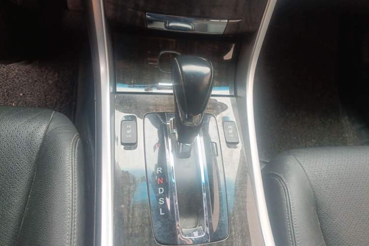 Used Honda Accord 2015 2.4L EX Luxury Edition Gear Lever