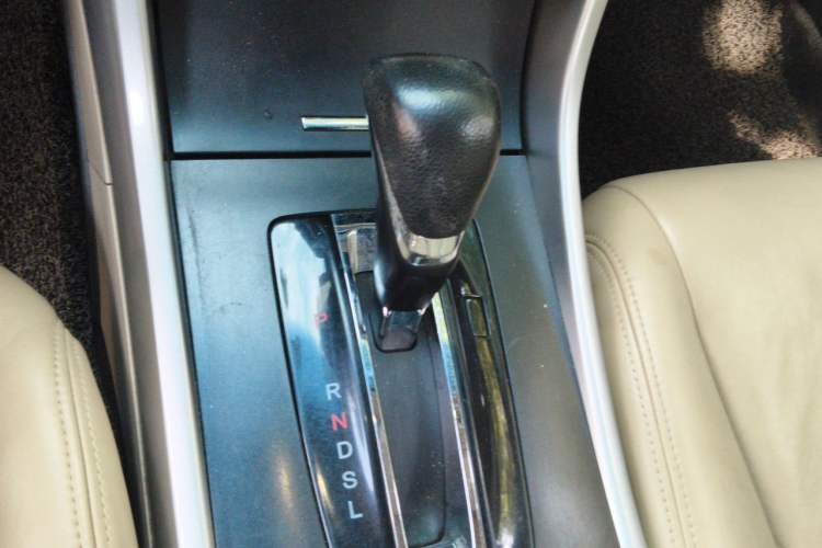 Used Honda Accord 2015 2.0L LX Comfort Edition Gear Lever