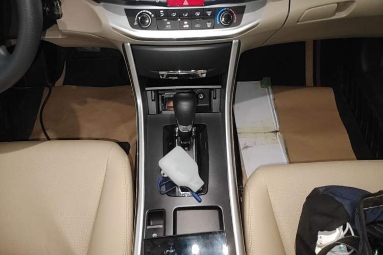 Used Honda Accord 2015 2.0L LX Comfort Edition Gear Lever