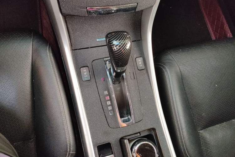 Used Honda Accord 2015 2.4L EX Luxury Edition Gear Lever