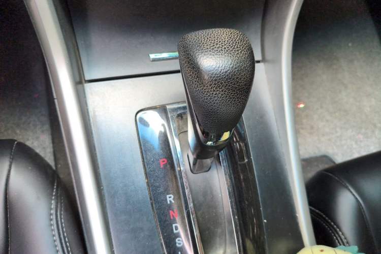 Used Honda Accord 2015 2.0L LX Comfort Edition Gear Lever