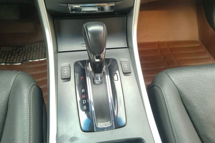 Used Honda Accord 2015 2.0L LXS Elite Edition Gear Lever