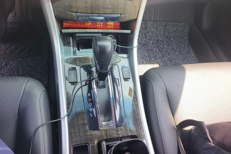 Used Honda Accord 2015 2.4L EX Luxury Edition Gear Lever