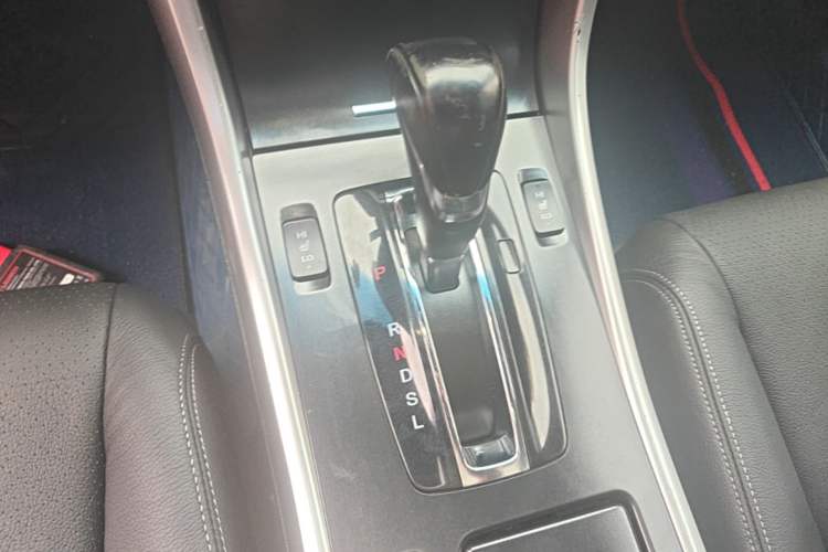 Used Honda Accord 2015 2.0L LXS Elite Edition Gear Lever