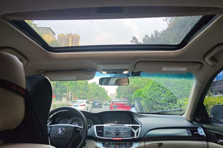 Used Honda Accord 2015 2.0L LX Comfort Edition Headliner