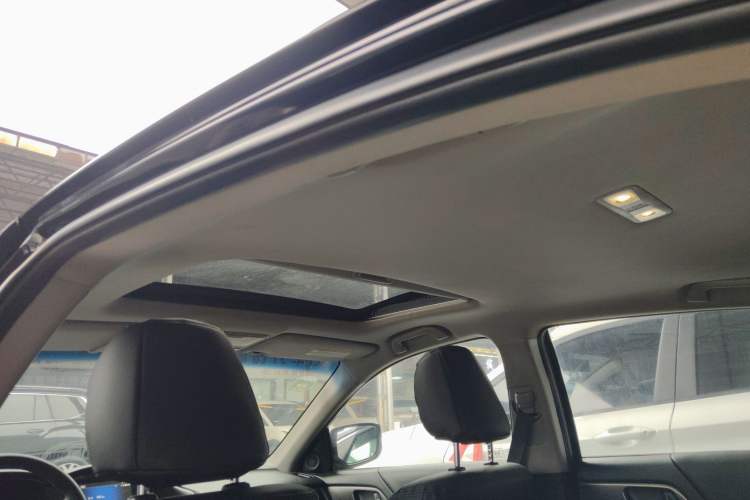 Used Honda Accord 2015 2.0L LX Comfort Edition Headliner