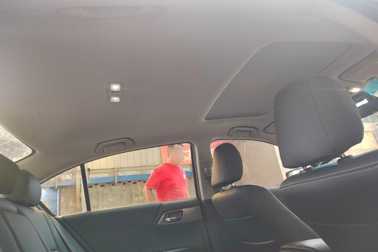 Used Honda Accord 2015 2.0L LX Comfort Edition Headliner