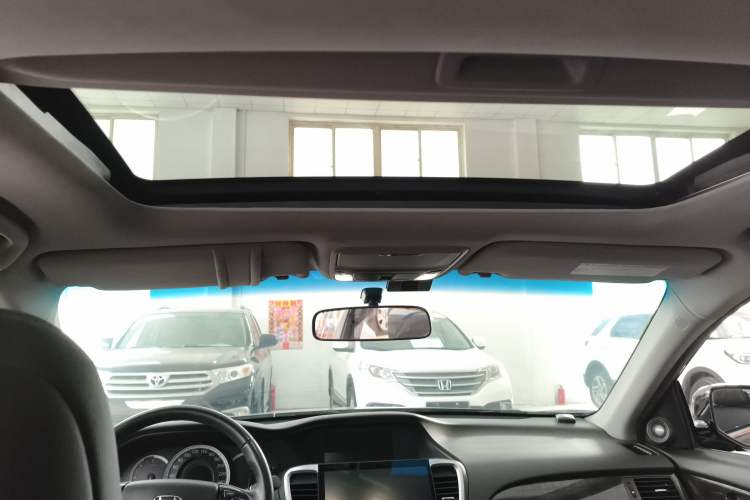 Used Honda Accord 2015 2.4L EX Luxury Edition Headliner
