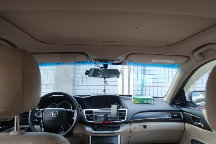 Used Honda Accord 2015 2.0L LX Comfort Edition Headliner