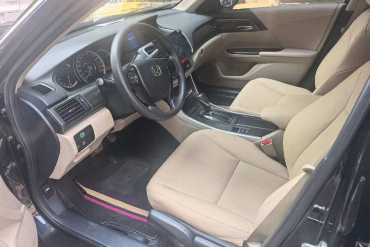 Used Honda Accord 2015 2.0L LX Comfort Edition Interior 1