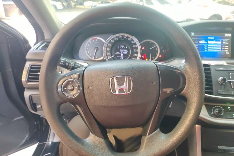 Used Honda Accord 2015 2.0L LX Comfort Edition Interior 2