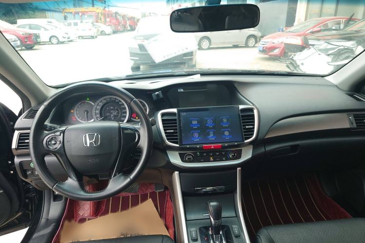 Used Honda Accord 2015 2.0L LXS Elite Edition Interior 3