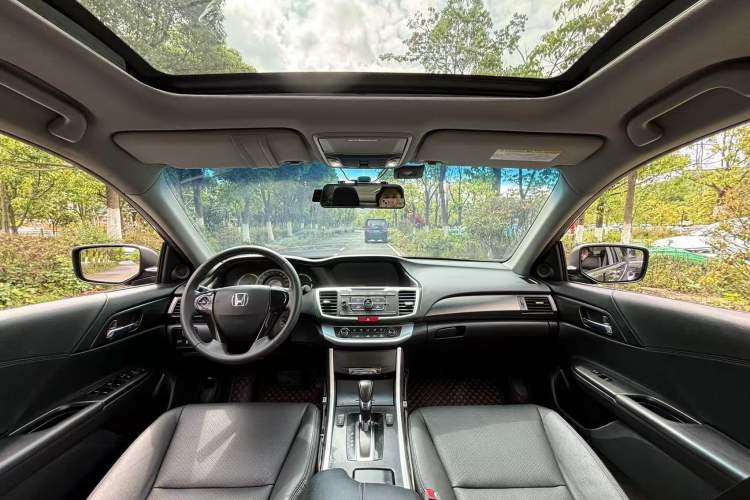 Used Honda Accord 2015 2.0L LXS Elite Edition Interior 3