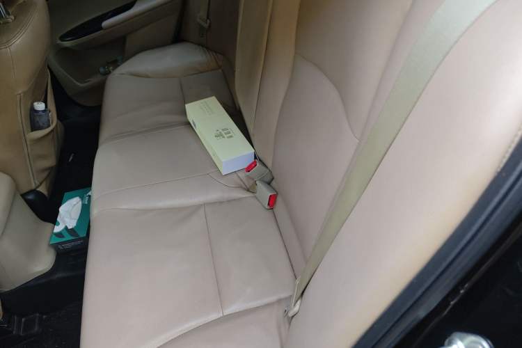Used Honda Accord 2015 2.0L LX Comfort Edition Interior 4