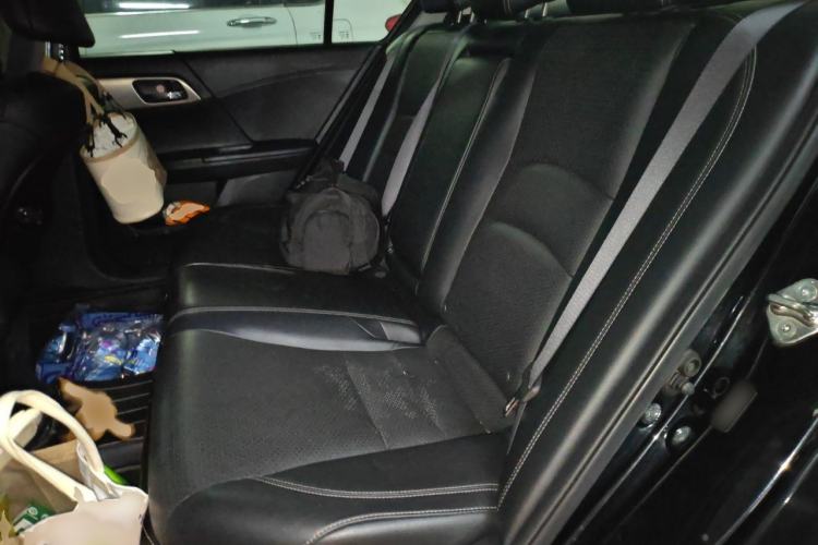 Used Honda Accord 2015 2.0L LXS Elite Edition Interior 4