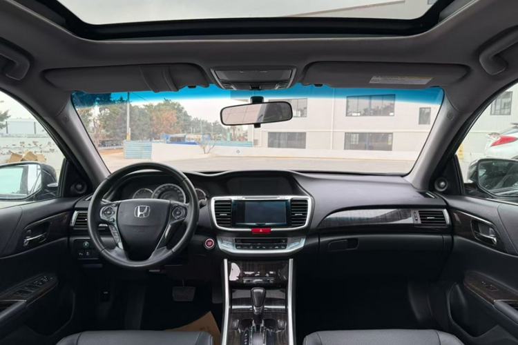 Used Honda Accord 2015 2.4L EX Luxury Edition Interior 5