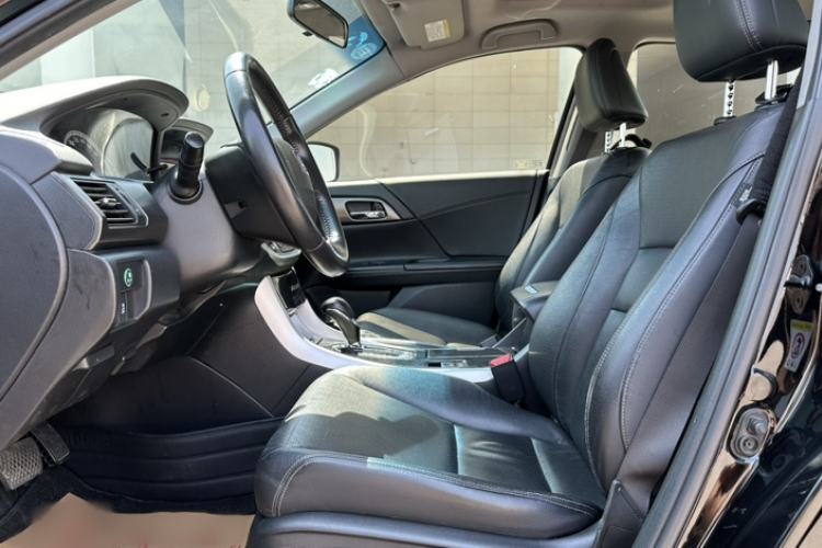 Used Honda Accord 2015 2.0L LXS Elite Edition Interior 6