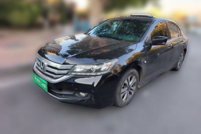 Ojetý Honda Accord 2015 2.0L LXS Elite Edition