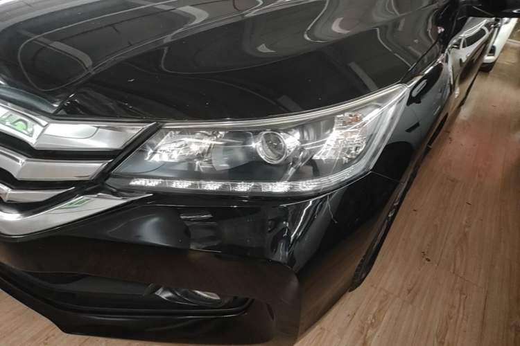 Used Honda Accord 2015 2.0L LX Comfort Edition Left Front Headlight
