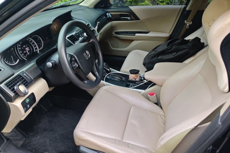Used Honda Accord 2015 2.0L LX Comfort Edition Left Front Seat
