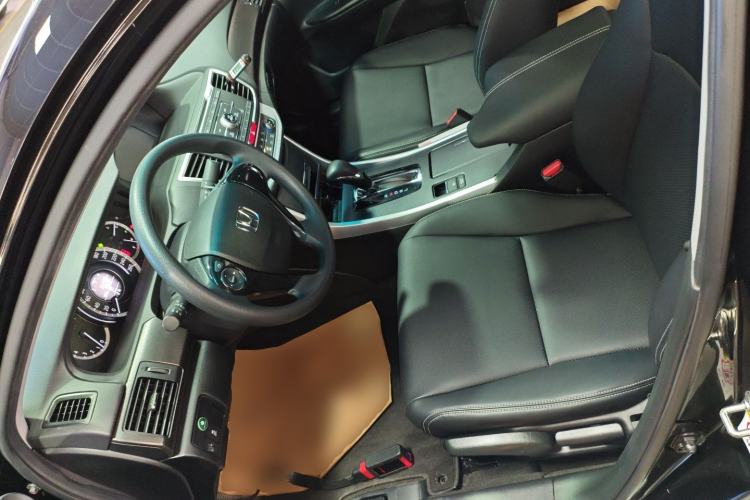 Used Honda Accord 2015 2.0L LX Comfort Edition Left Front Seat