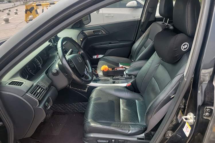 Used Honda Accord 2015 2.0L LXS Elite Edition Left Front Seat