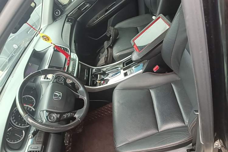 Used Honda Accord 2015 3.0L VTI Prestige Edition Left Front Seat