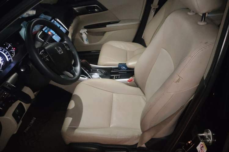 Used Honda Accord 2015 2.0L LX Comfort Edition Left Front Seat