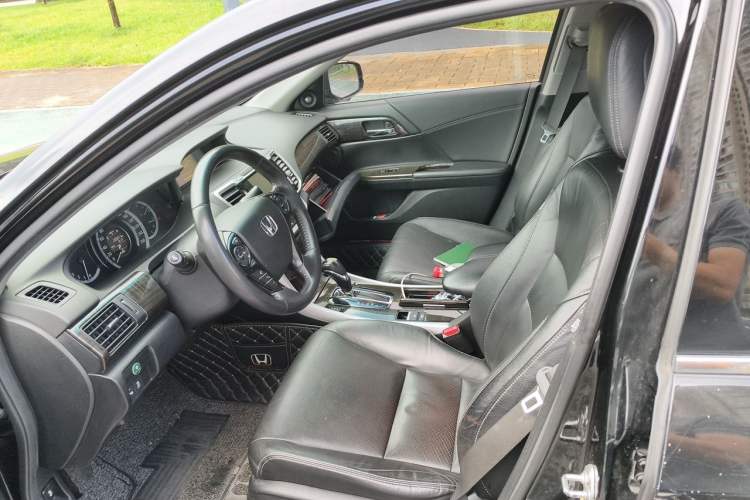 Used Honda Accord 2015 2.4L EX Luxury Edition Left Front Seat