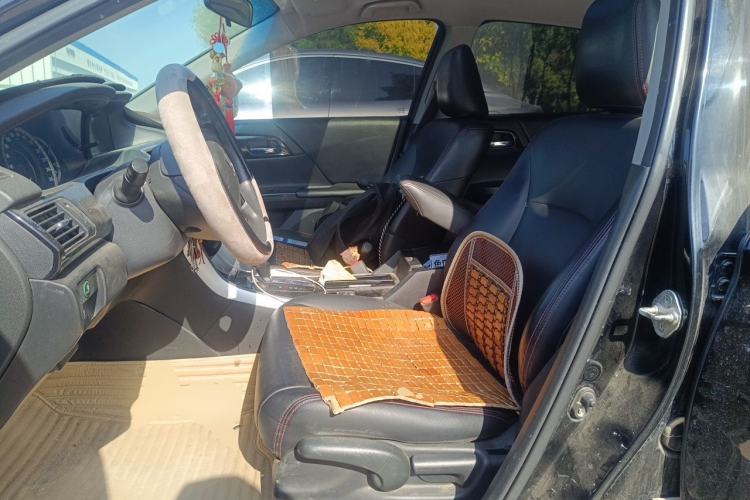 Used Honda Accord 2015 2.0L LX Comfort Edition Left Front Seat