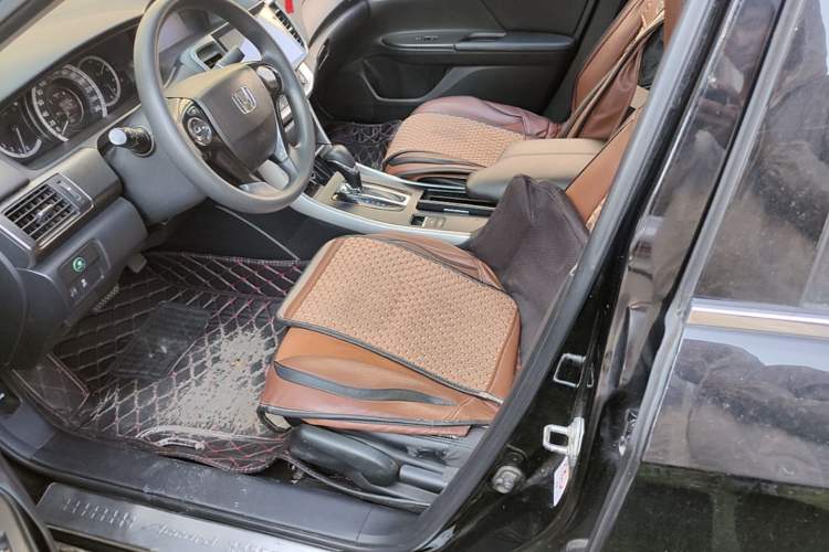 Used Honda Accord 2015 2.0L LX Comfort Edition Left Front Seat
