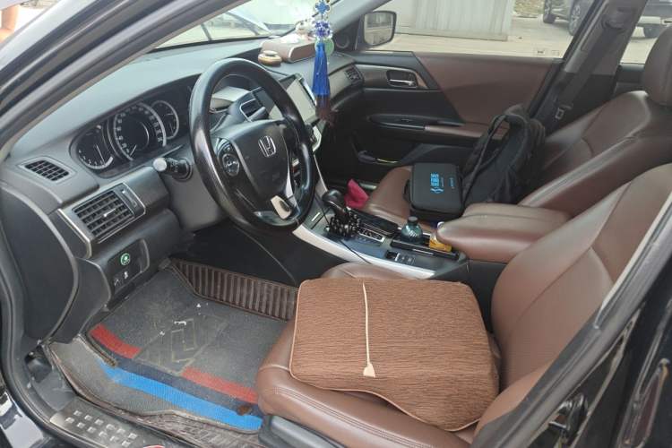 Used Honda Accord 2015 2.0L LX Comfort Edition Left Front Seat
