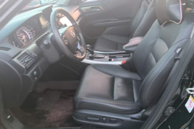Used Honda Accord 2015 2.0L LXS Elite Edition Left Front Seat