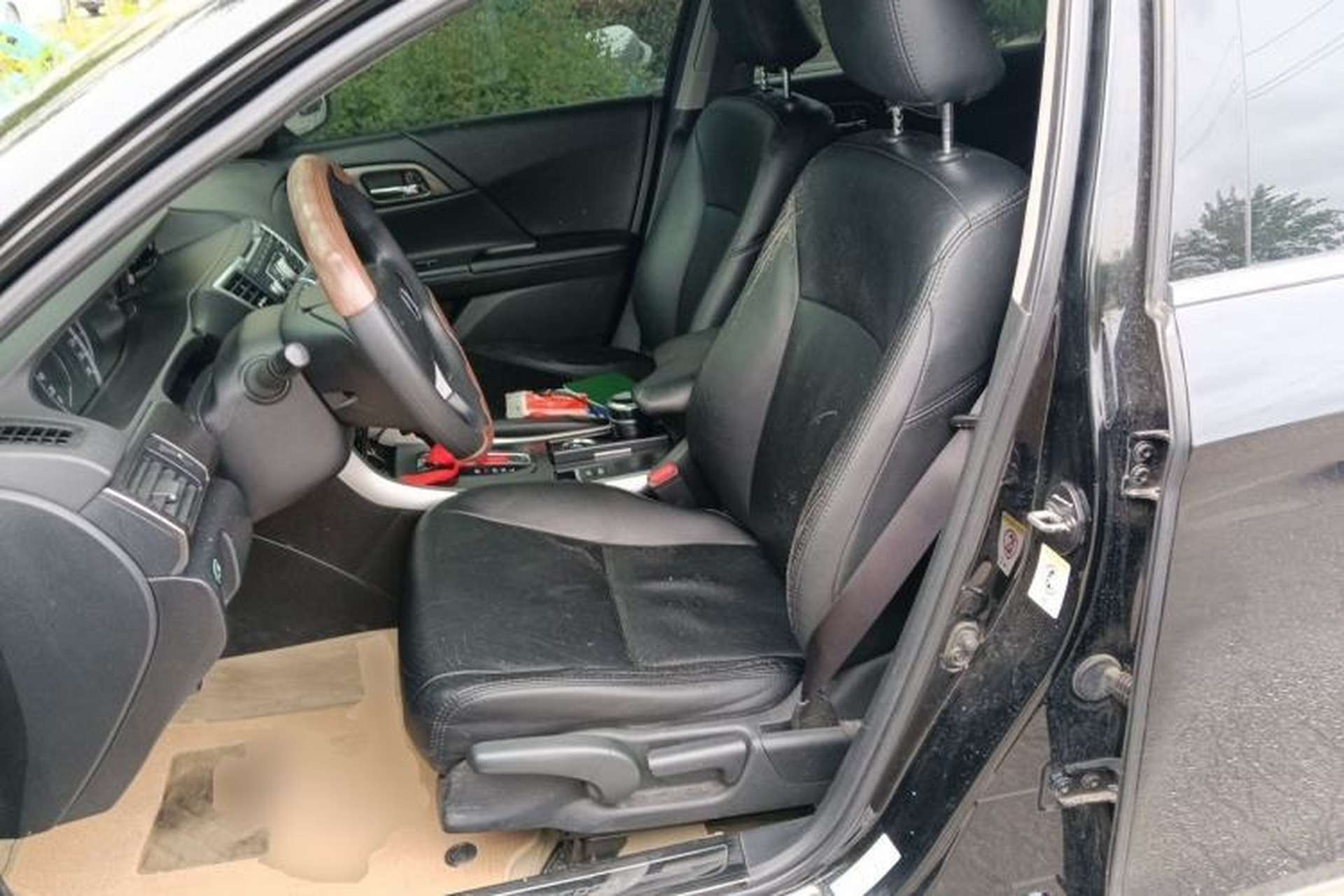 Used Honda Accord 2015 2.0L LX Comfort Edition Left Front Seat