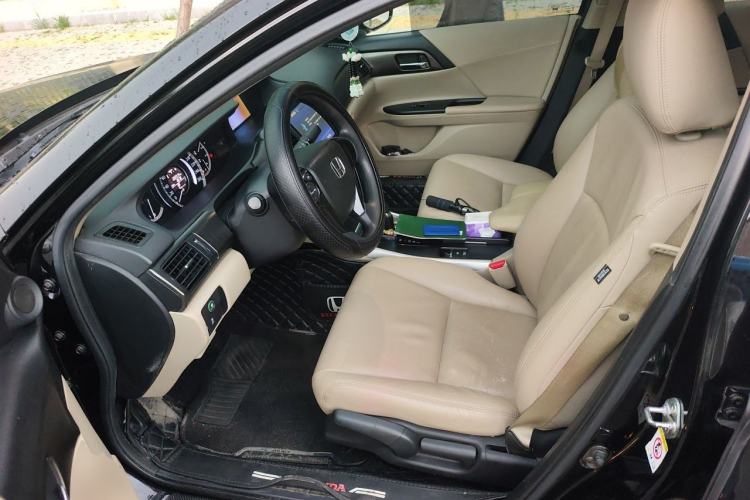 Used Honda Accord 2015 2.0L LX Comfort Edition Left Front Seat