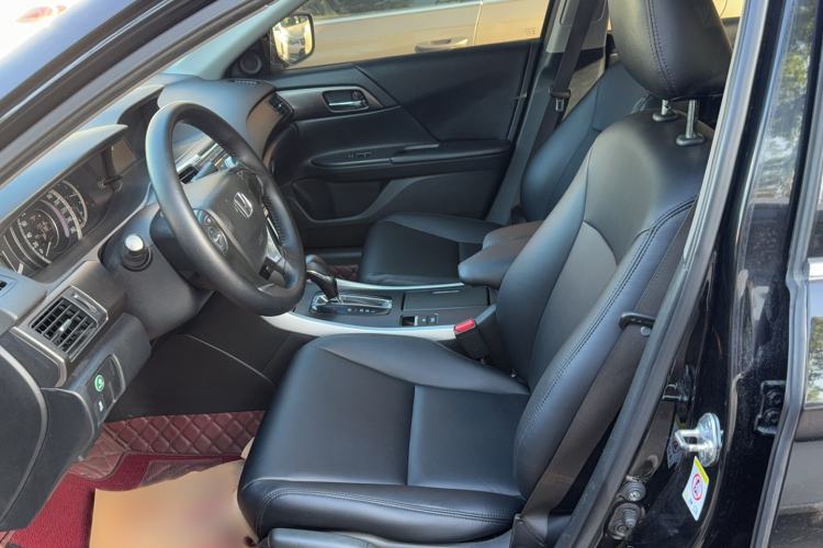 Used Honda Accord 2015 2.0L LX Comfort Edition Left Front Seat