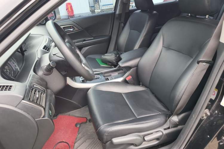Used Honda Accord 2015 2.0L LX Comfort Edition Left Front Seat