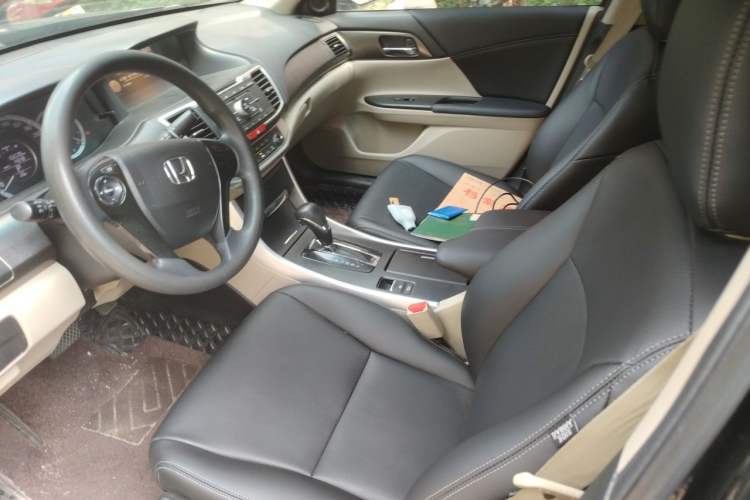 Used Honda Accord 2015 2.0L LX Comfort Edition Left Front Seat