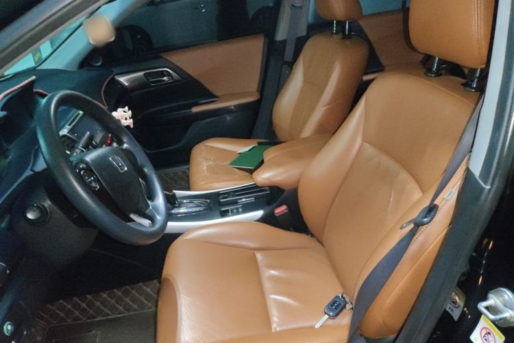 Used Honda Accord 2015 2.0L LX Comfort Edition Left Front Seat