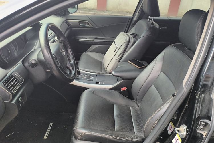 Used Honda Accord 2015 2.0L LXS Elite Edition Left Front Seat