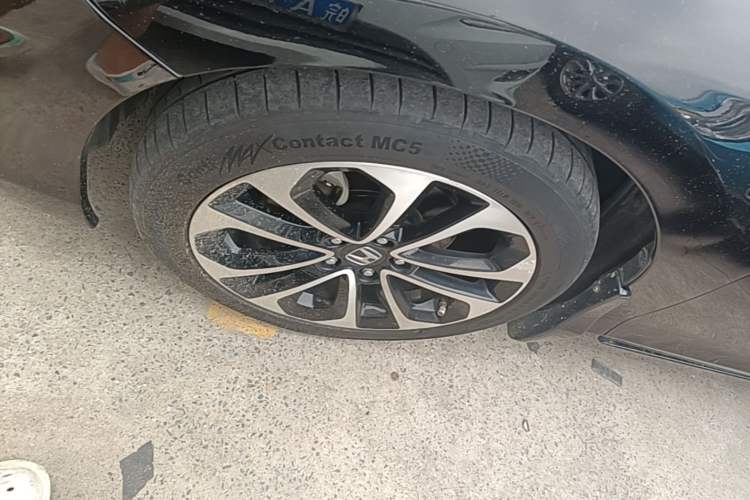 Used Honda Accord 2015 3.0L VTI Prestige Edition Left Front Wheel Hub