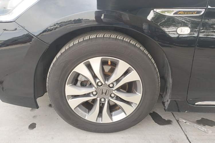 Used Honda Accord 2015 2.0L LXS Elite Edition Left Front Wheel Hub