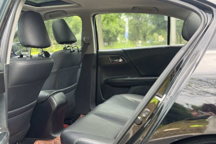 Used Honda Accord 2015 2.0L LX Comfort Edition Left Rear Seat