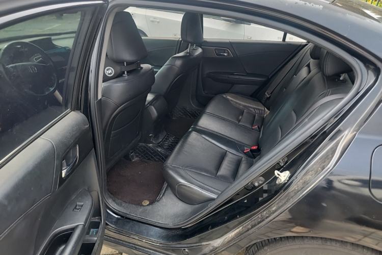 Used Honda Accord 2015 2.0L LXS Elite Edition Left Rear Seat