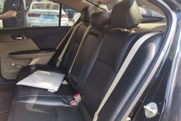 Used Honda Accord 2015 2.0L LX Comfort Edition Left Rear Seat