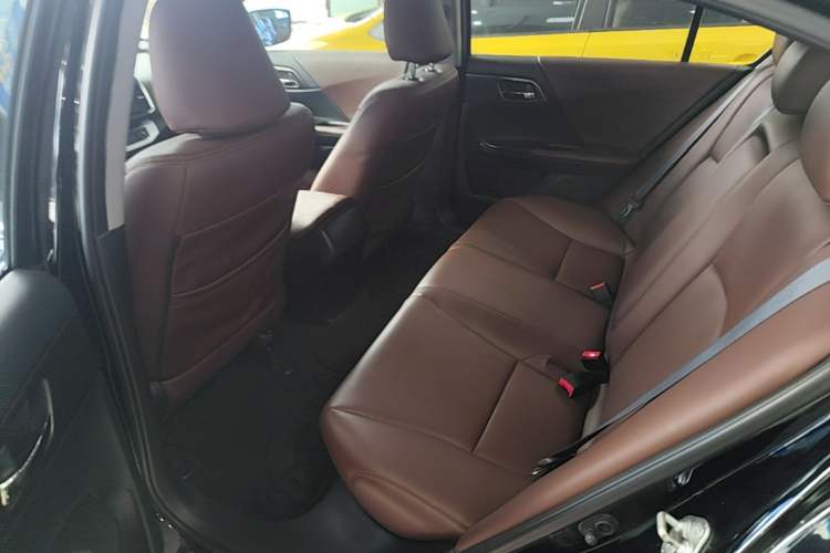 Used Honda Accord 2015 2.0L LX Comfort Edition Left Rear Seat