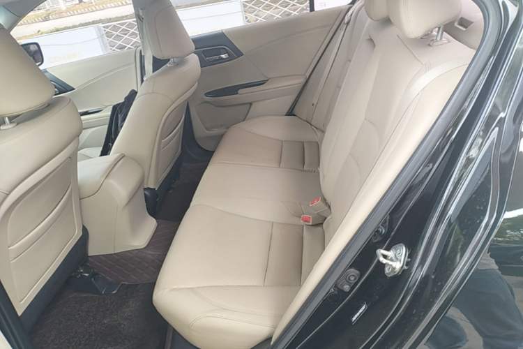 Used Honda Accord 2015 2.0L LXS Elite Edition Left Rear Seat