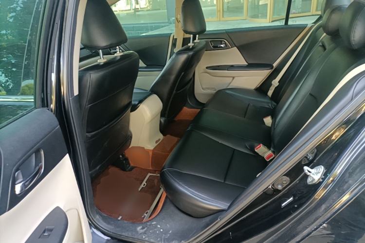 Used Honda Accord 2015 2.0L LX Comfort Edition Left Rear Seat